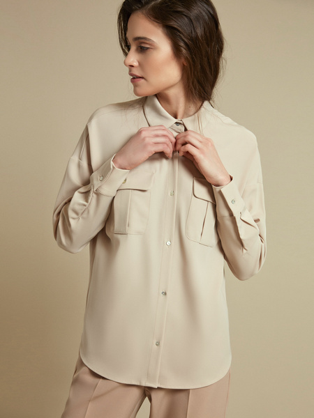 Блузка с накладными карманами - фото 1