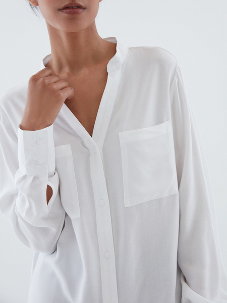 Блузка с карманами на груди - фото 2