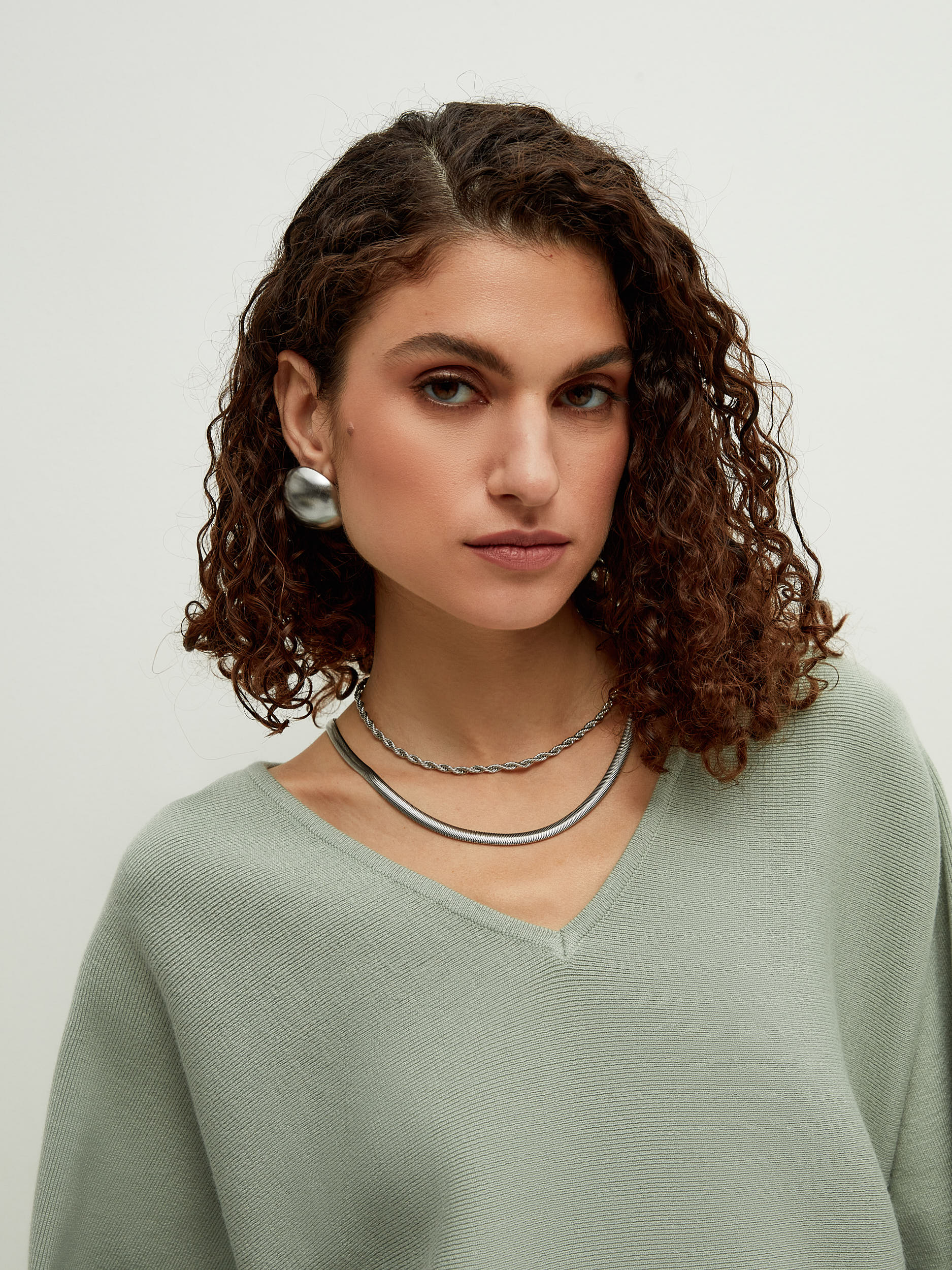 Джемпер с вырезом 2369632832-19 - купить в интернет-магазине «ZARINA»