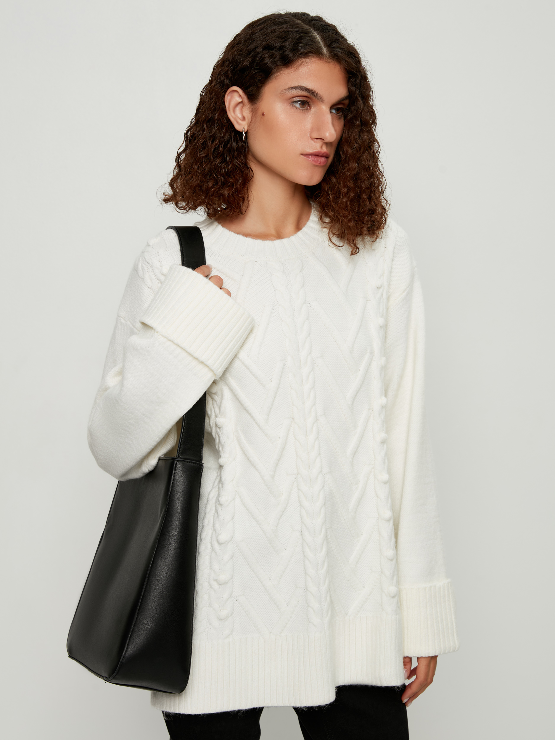 Объемный джемпер 2460641841-2 - купить в интернет-магазине «ZARINA»