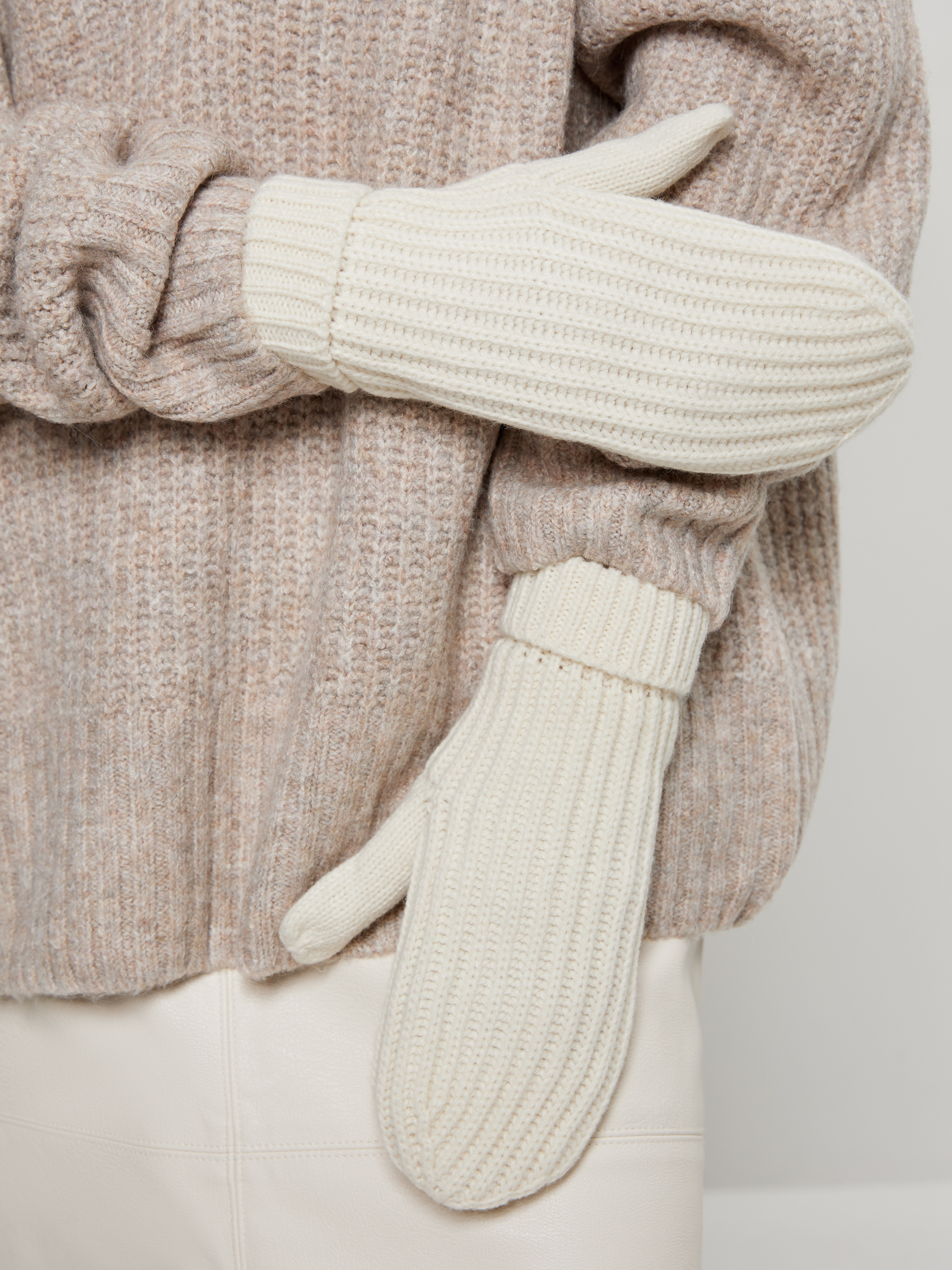 Варежки с отворотом 247017001-2 - купить в интернет-магазине «ZARINA»