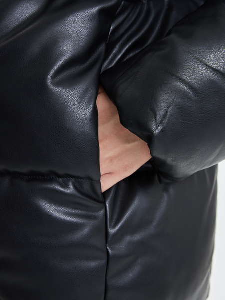 Куртка из искусственной кожи - фото 7