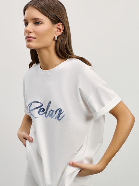 Женские футболки c надписями - купить в интернет-магазине «ZARINA»
