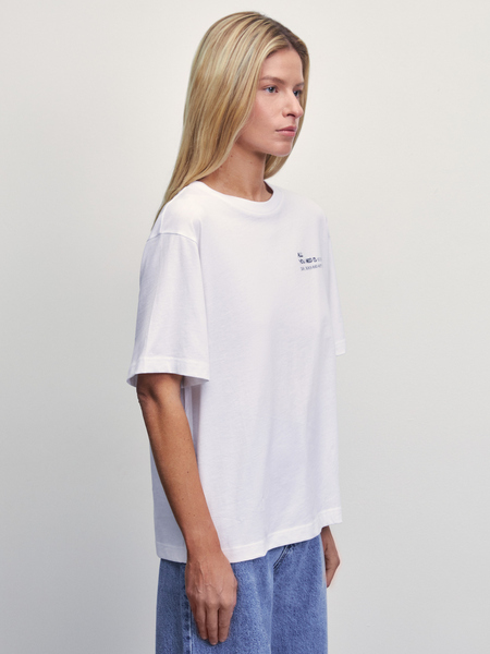 Хлопковая футболка оверсайз с принтом Zarina 4225582482-1, размер XS (RU 42), цвет белый Хлопковая футболка оверсайз с принтом, 4225582482 - фото 4