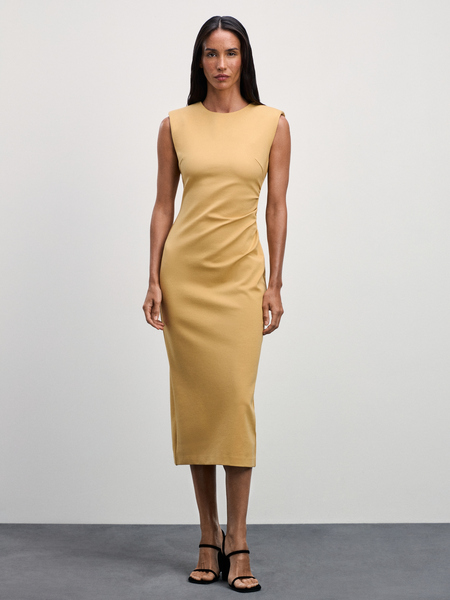 Трикотажное миди платье с драпировкой Zarina 4225598546-133, размер S (RU 44), цвет светло-жёлтый Трикотажное миди платье с драпировкой, 4225598546 - фото 5
