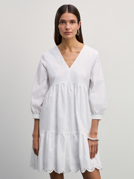 Хлопковое мини платье с вышивкой Zarina 4226040540-2, размер L (RU 48), цвет ваниль