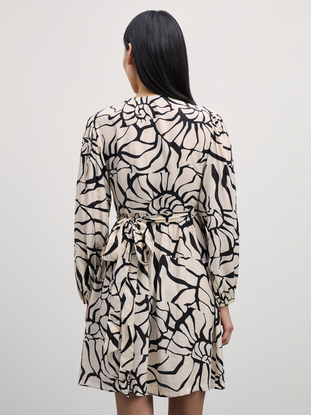 Платье с V-образным вырезом Zarina 4226207507-234, размер 2XS (RU 40), цвет бежевый графика крупная Платье с V-образным вырезом, 4226207507 - фото 5