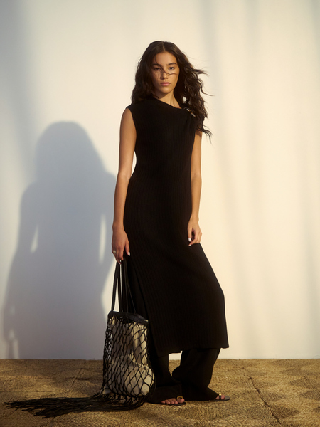 Платье в рубчик Zarina 4327640540-50, размер XS (RU 42), цвет черный Платье в рубчик, 4327640540 - фото 1