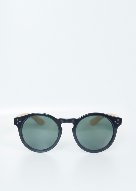Солнцезащитные очки с дужками из дерева - фото 2