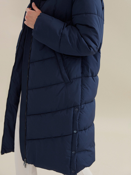Длинное стеганое пальто с капюшоном - фото 3