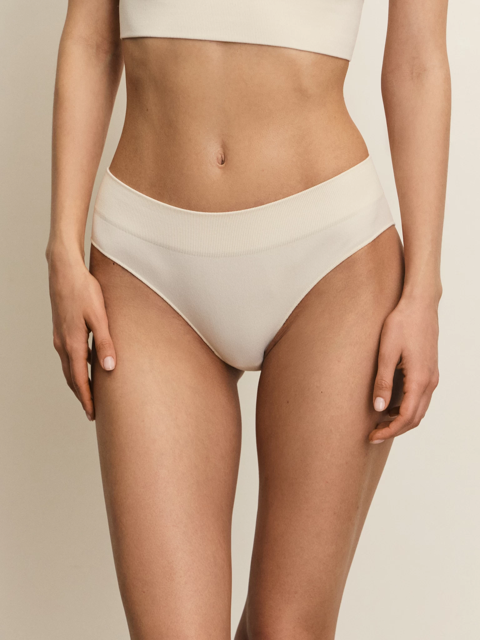 Үнді қыздарымен жыныстық қатынас