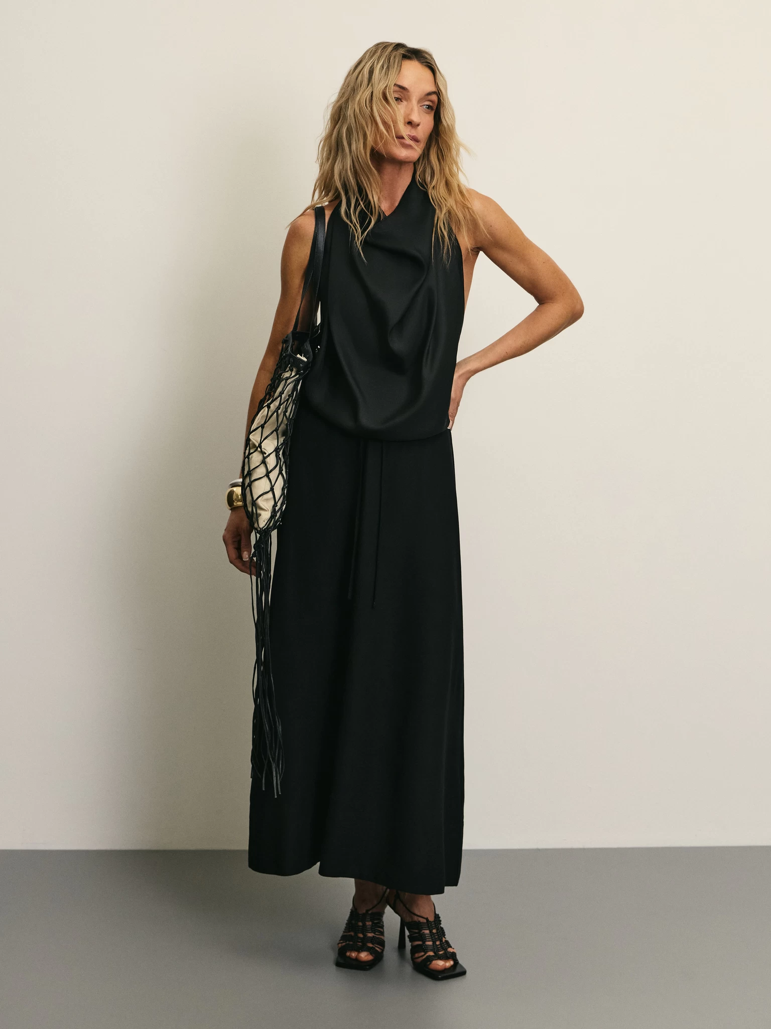 Porno Liza Enn ozini yalab buyurdi