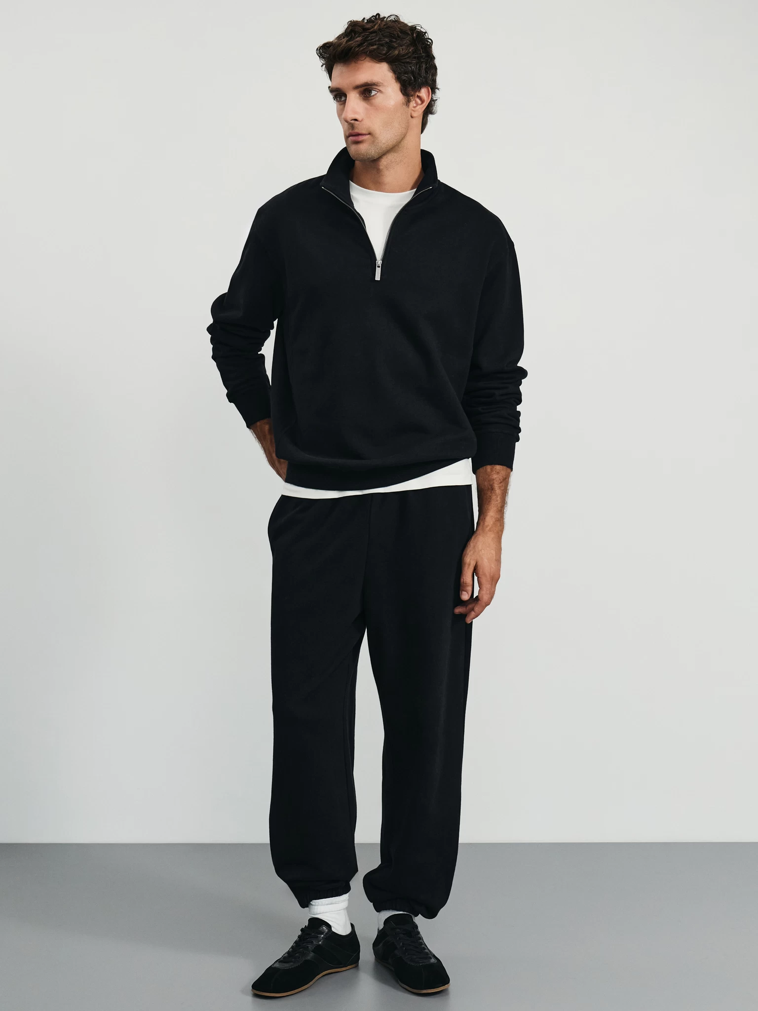 Джинсы straight с эффектом destroyed ZR2511042304-103