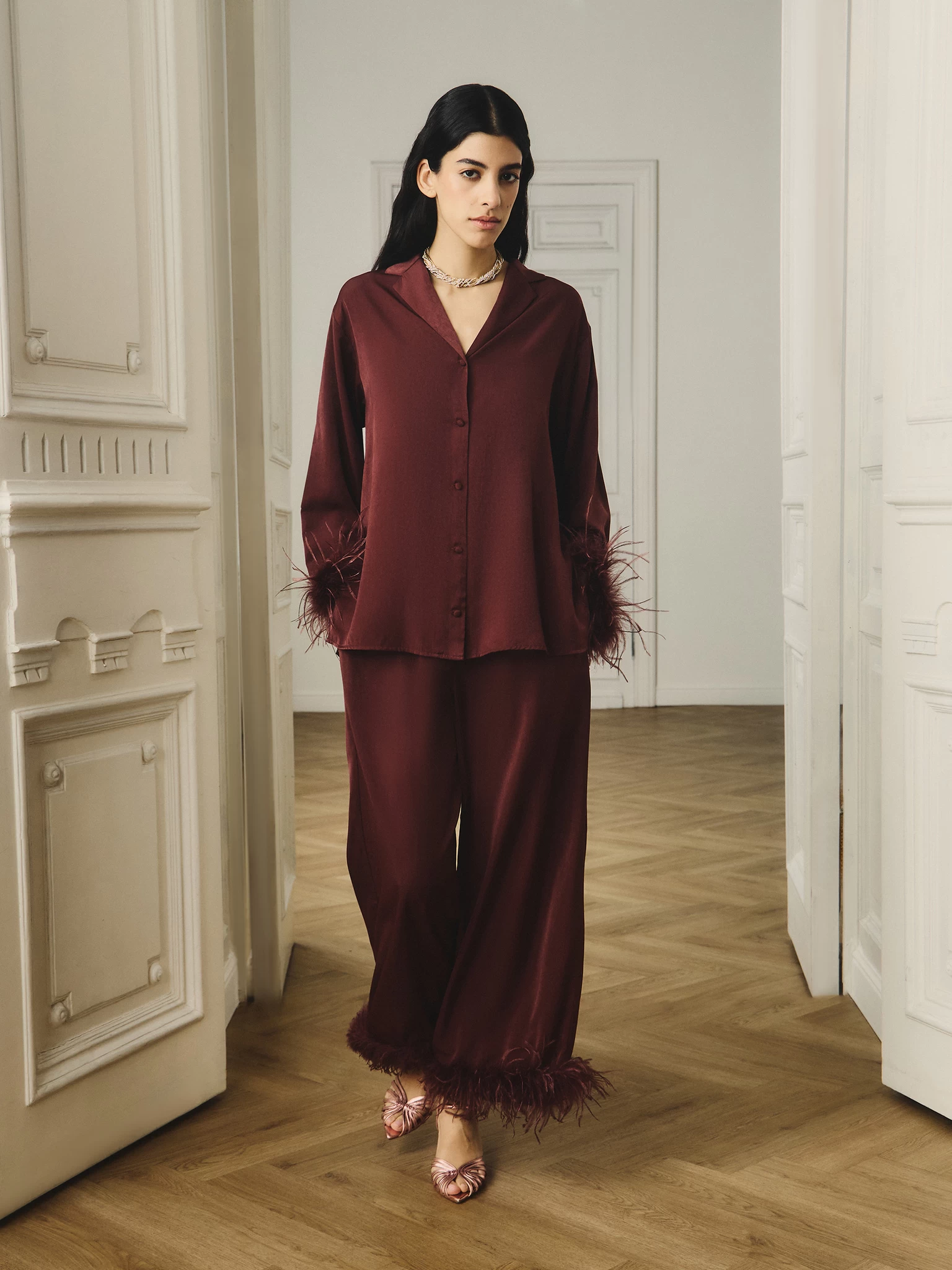 ZARINA Прямые брюки из вискозы с перьями