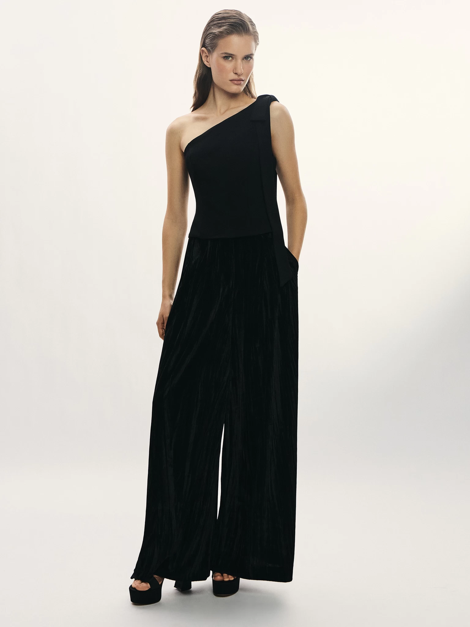 ZARINA Широкие брюки из бархата